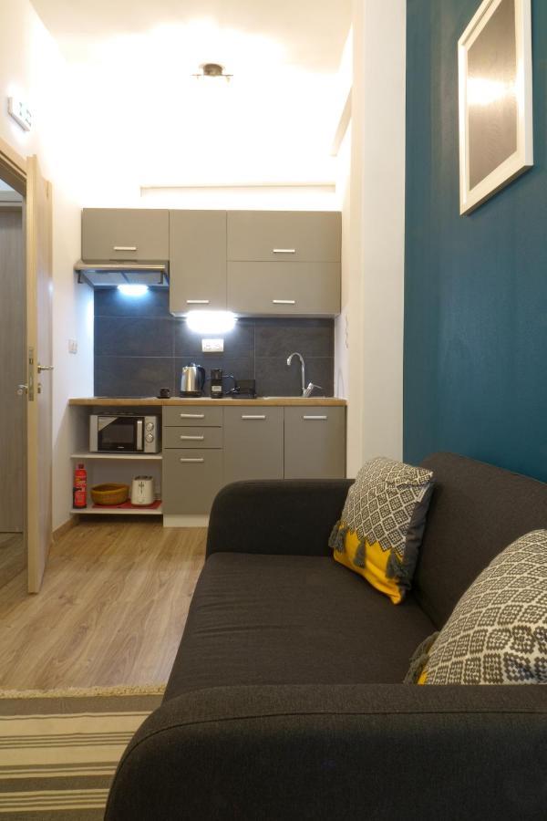 You & Me Cozy Apartments By Zain Atena Exterior foto
