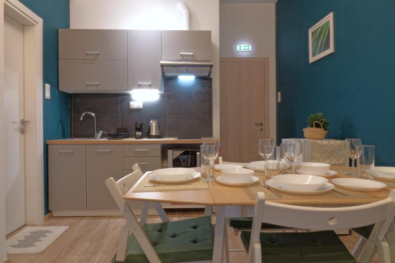 You & Me Cozy Apartments By Zain Atena Exterior foto